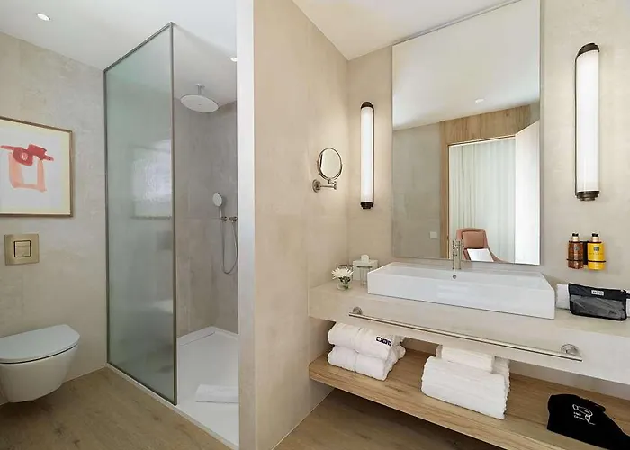 H10 Croma Malaga *